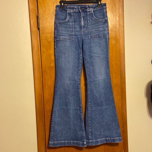 American Eagle Outfitters Denim - AMERICAN EAGLE SUPER HI RISE FLARE NEXT LEVEL STRETCH 8 REGULAR NWOT